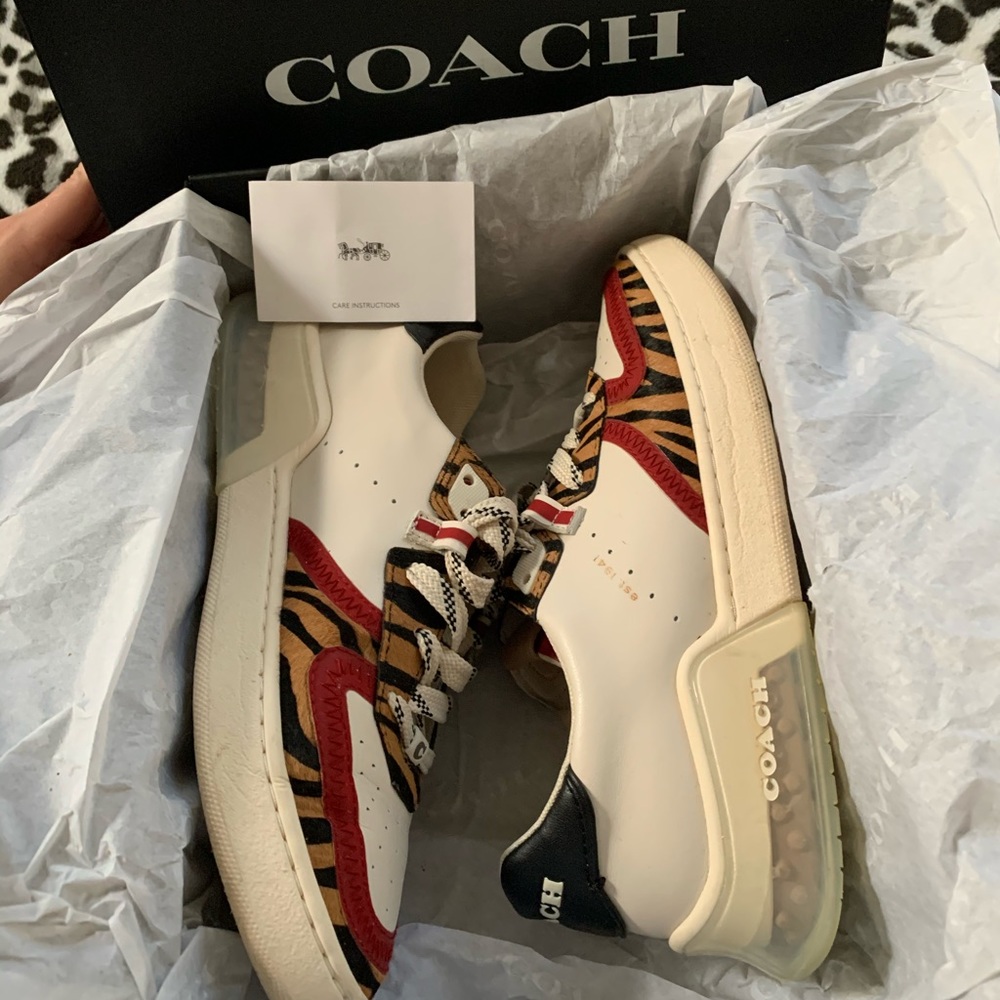 “Coach”City Sole sneaker  (JLO limited edition)